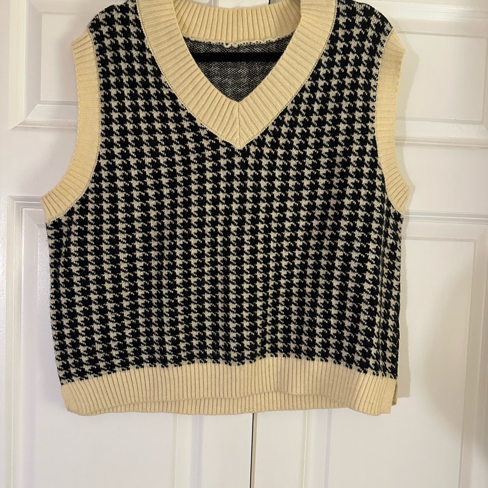 Commense Cozy Houndstooth Vest